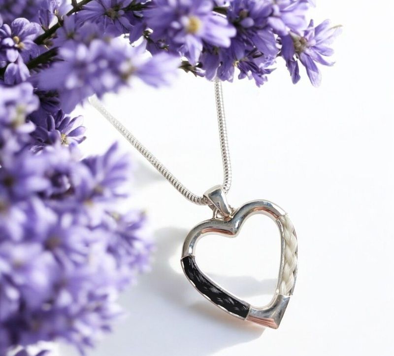 Heart Pendant braid inlay