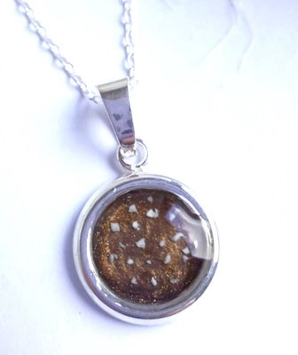 ROUND Cushion Edge  pendant & chain  with a 10mm cabochon