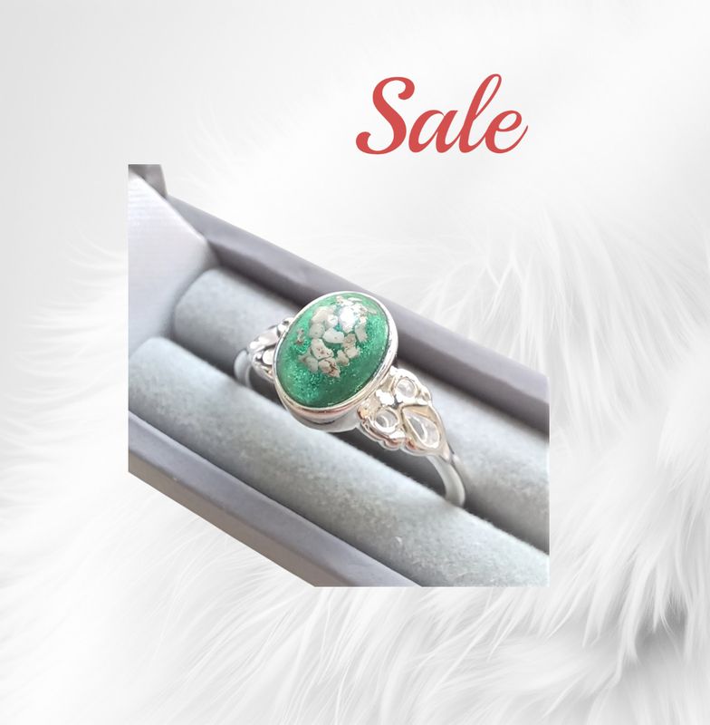 Sterling silver  ring  with a stone containing the hair, fur or ashes you send me.  Memorial jewellery, Keepsake Jewellery