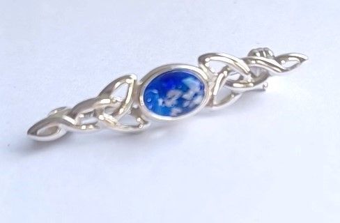 Celtic Brooch 7x5mm cabochon