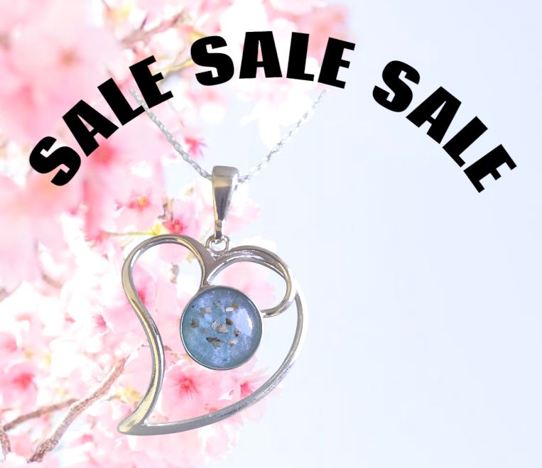 Open HEART Pendant with 10mm bezel & chain