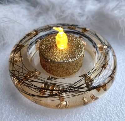 Tea light holder round or heart shaped to contain hair or ashes Tea light holder round or heart shaped to contain hair or ashes