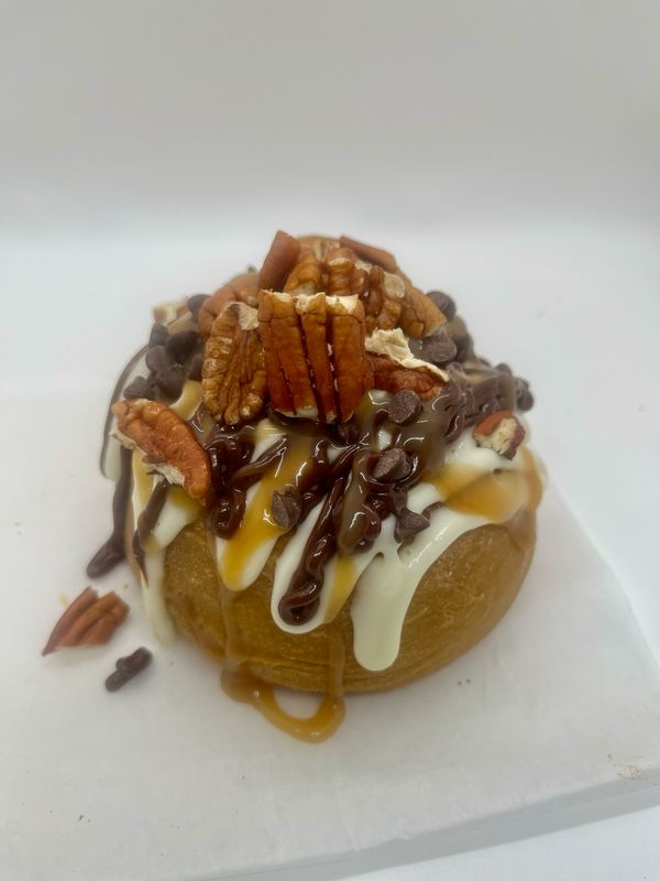 Turtle Pecan- (Half Dozen)