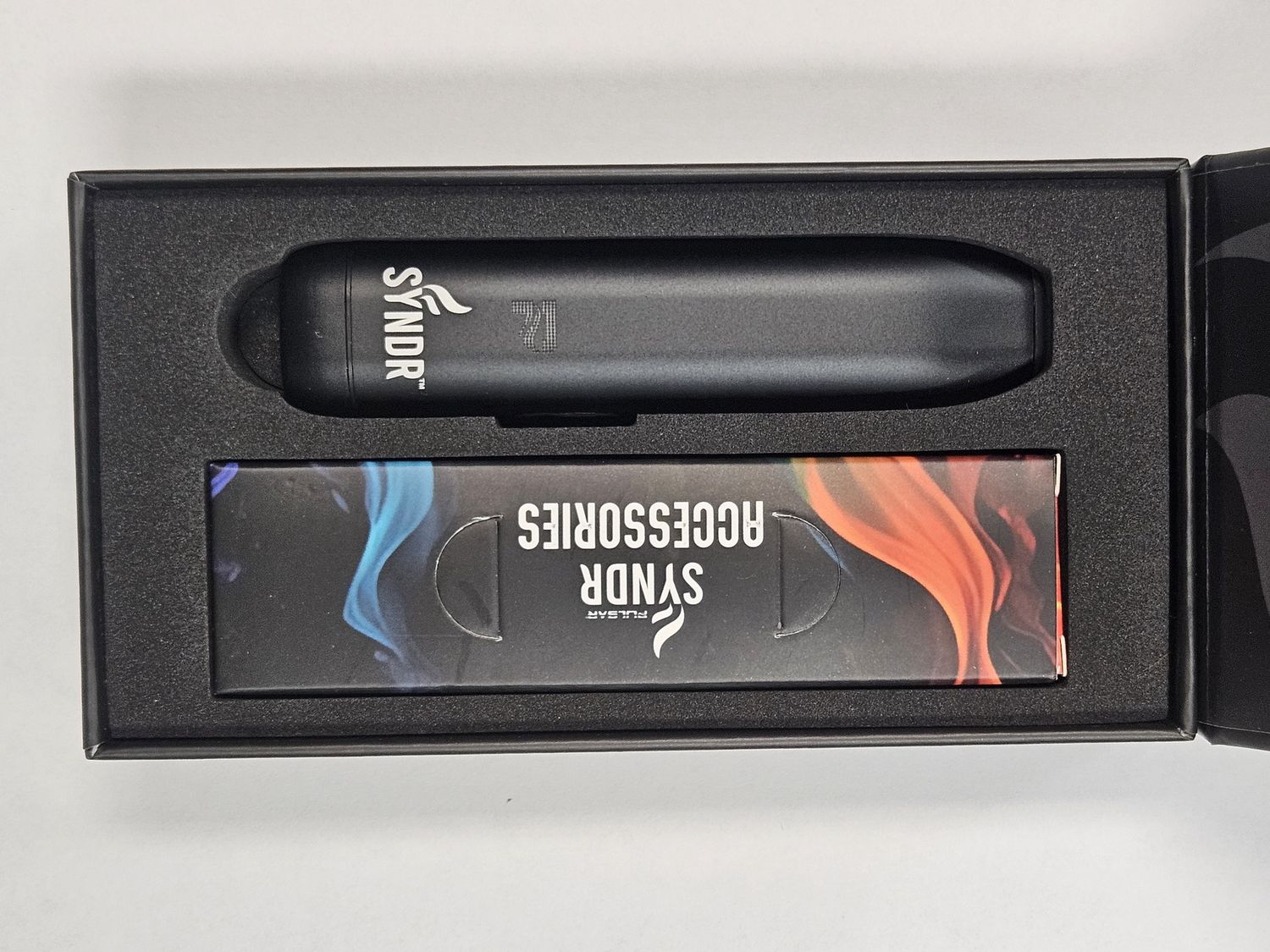 Syndr Dry Herb Vaporizer, Color: Black