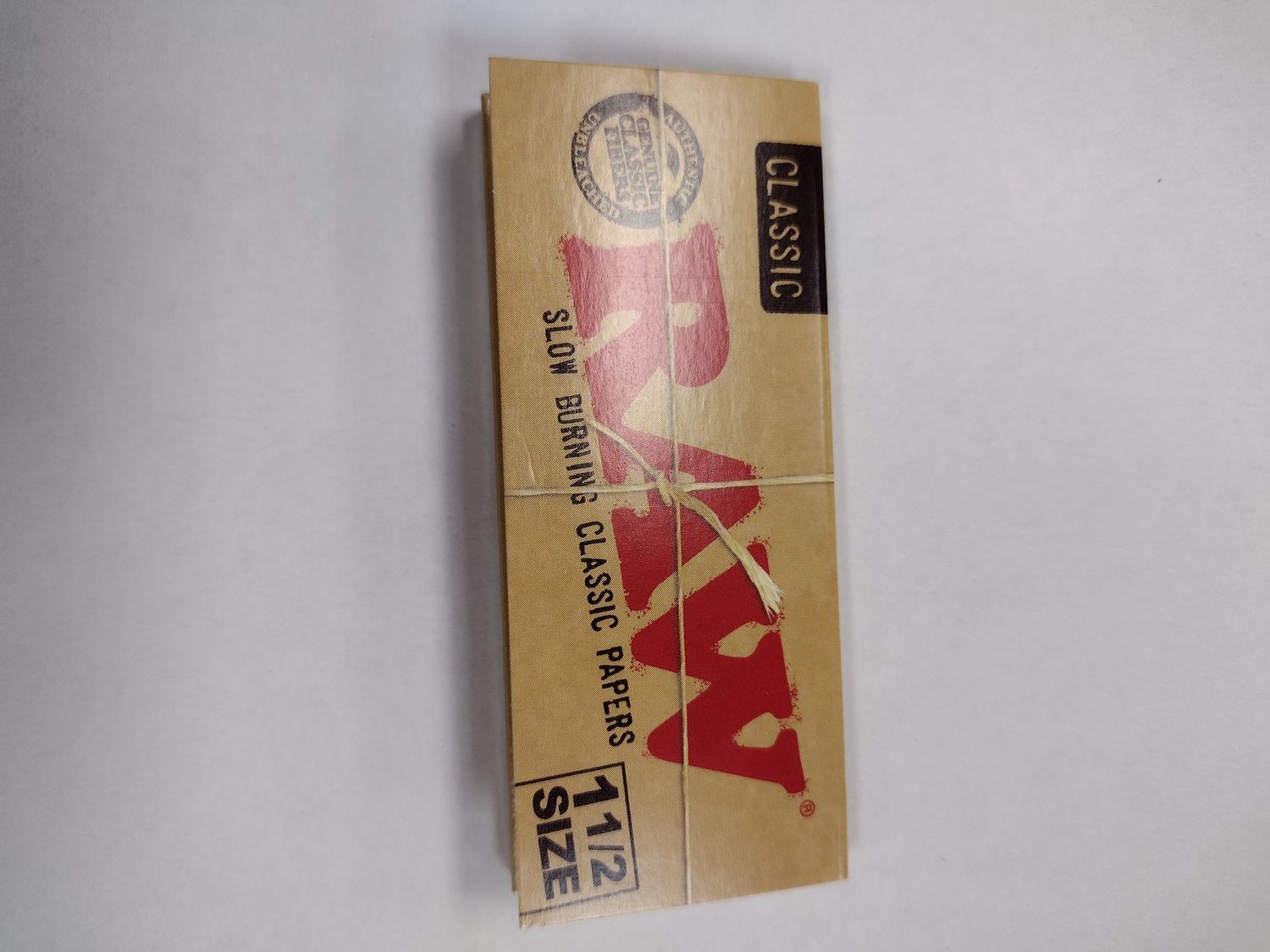 Raw Classic Rolling Papers 1 1/2&quot;