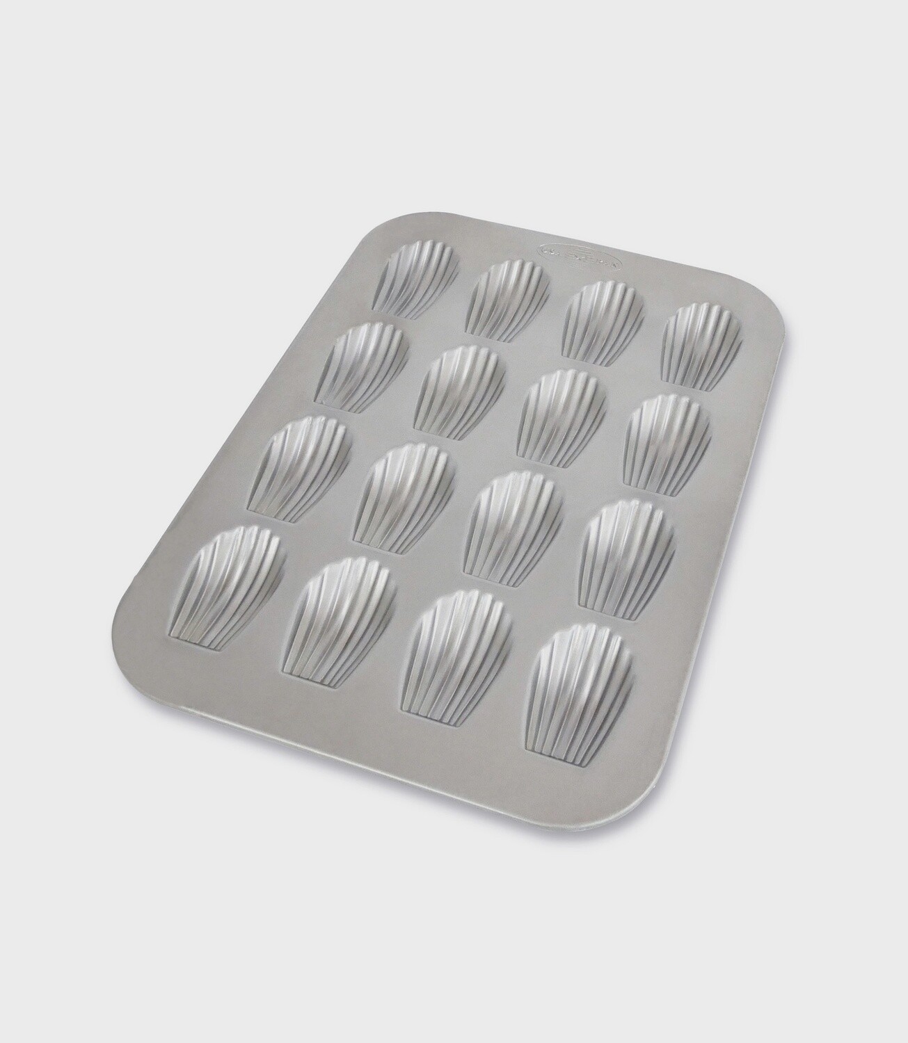 USA MADELEINE PAN - 16 WELL - 1297MD