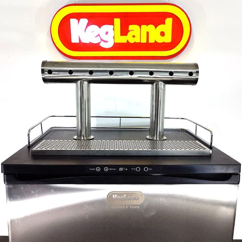 Eight Tap Tee Bar Font