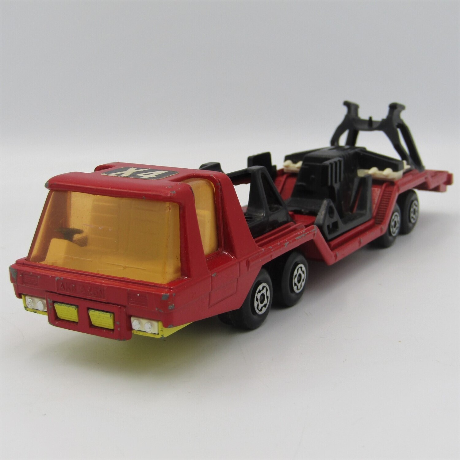 Matchbox Super Kings K-13-2 Transporter truck - no missiles