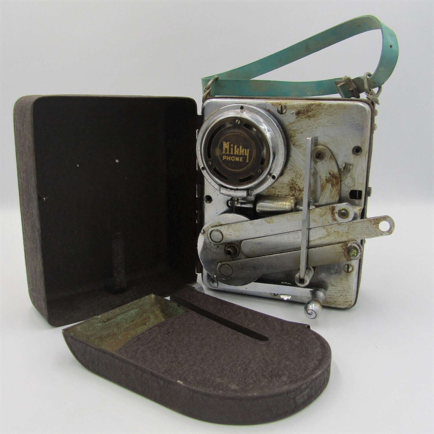 1930&#39;s Japanese Milky Phone portable gramophone - working - minor TLC needed