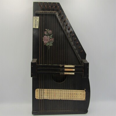 Vintage Meinel&#39;s Auto-Harp with hammer and tuning key