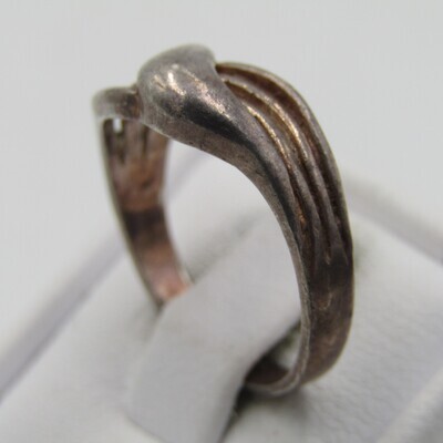 Vintage Sterling silver ring - weighs 2,8g - size L 1/2
