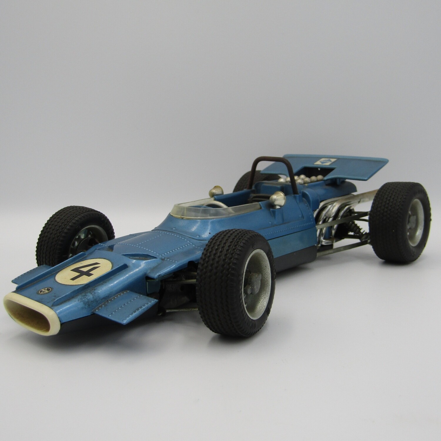 Schuco 1074 Matra-Ford Formel 1 mechanical toy car with key - working