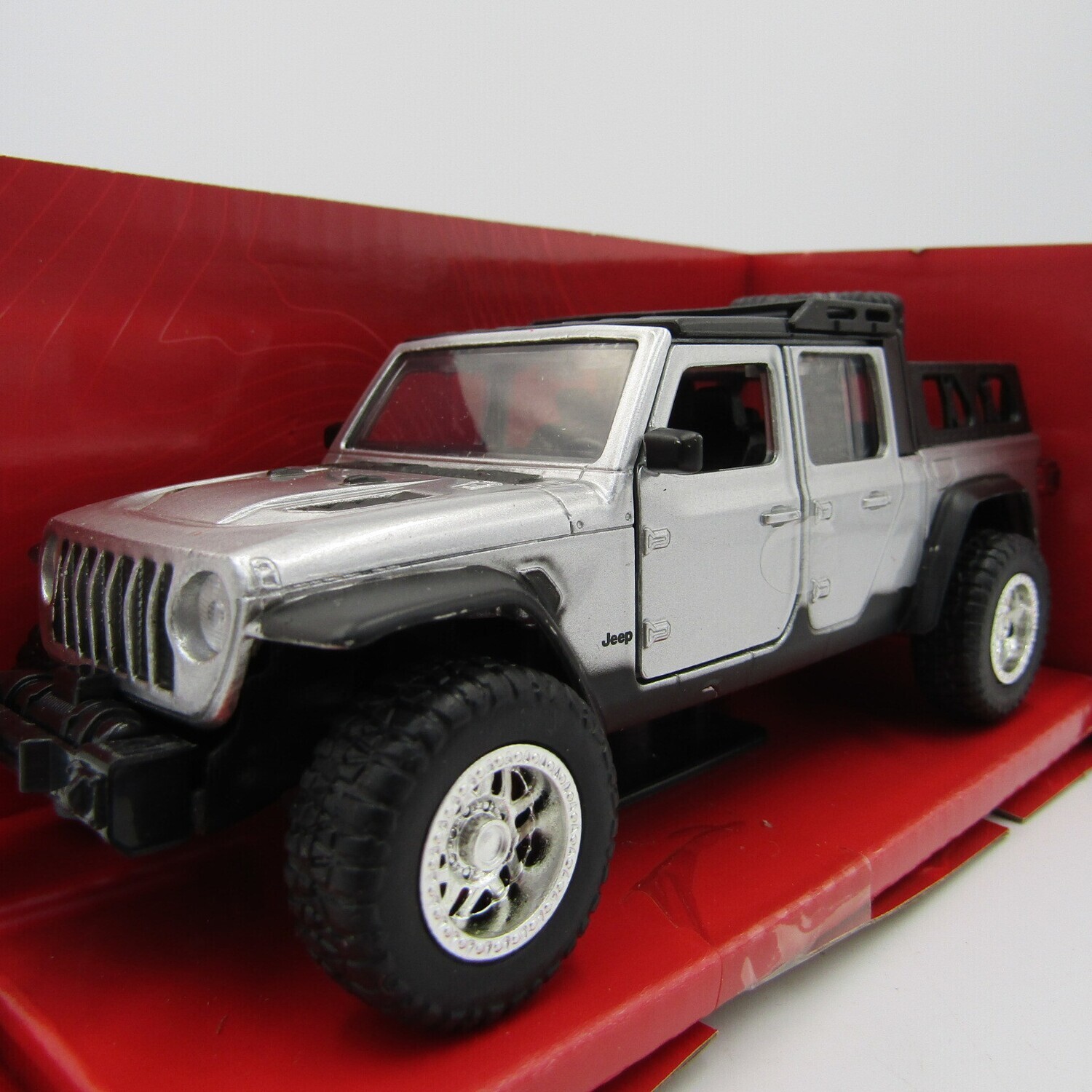 Jada Fast &amp; Furious 2020 Jeep Gladiator die-cast model in box
