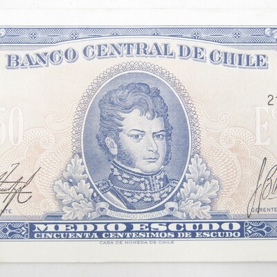 Chile Half Escudo notes - 3 different signature variations UNC, AU &amp; VF