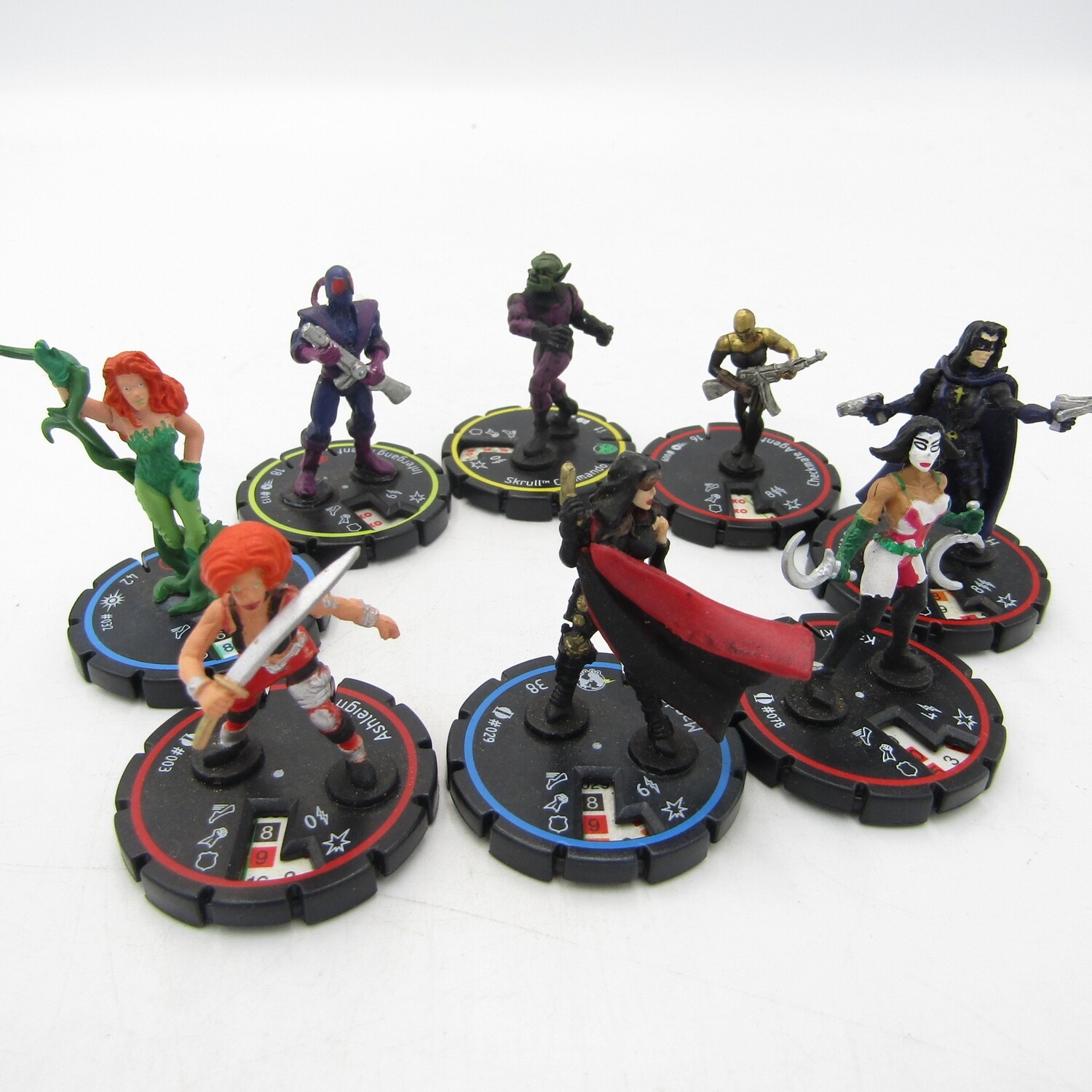 Lot of 8 DC Heroclix mini figurines