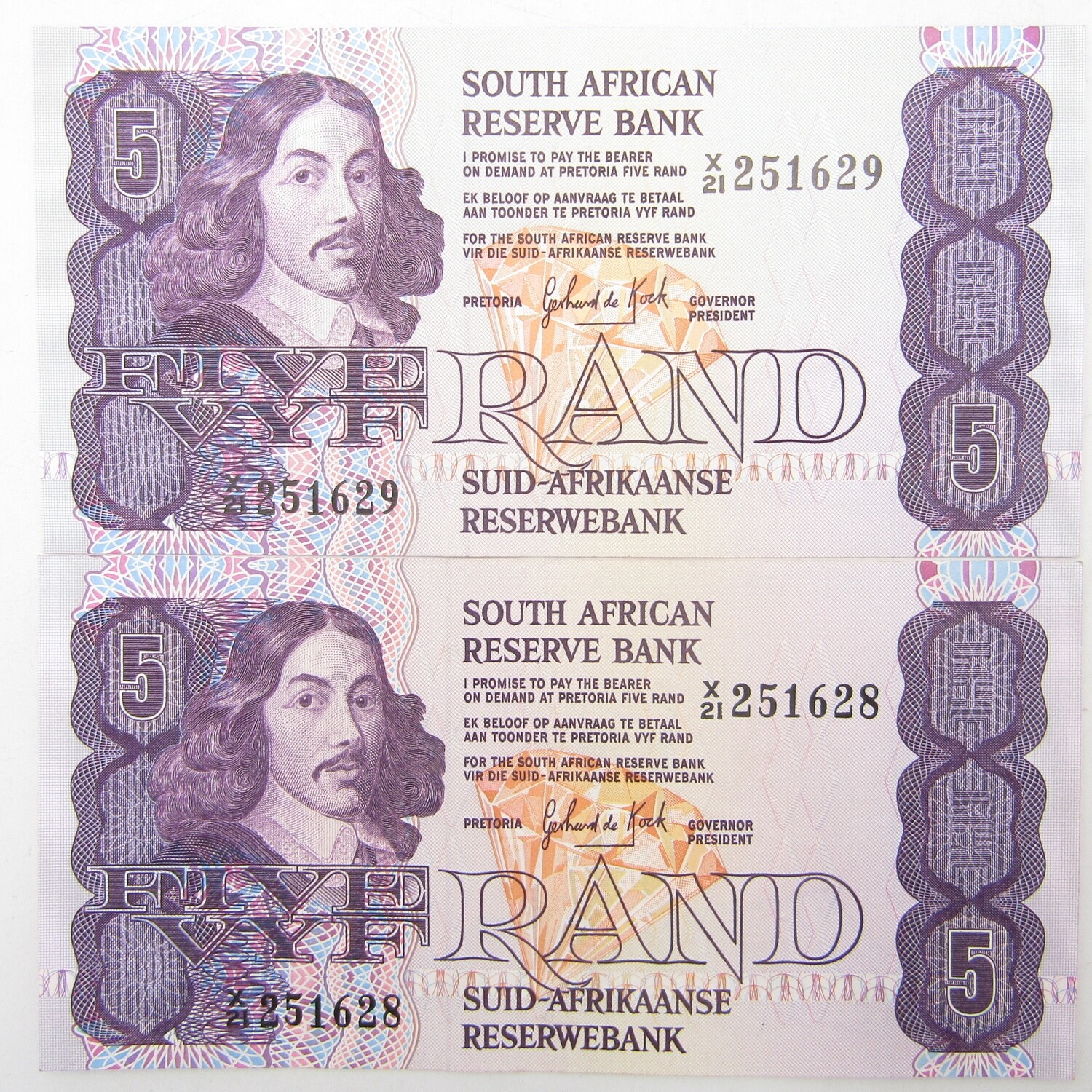 Pair of GPC de Kock R5 replacement banknotes in sequence