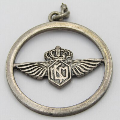 Herman Hoorkaas made silverplated KLM pilot&#39;s wings in pendant