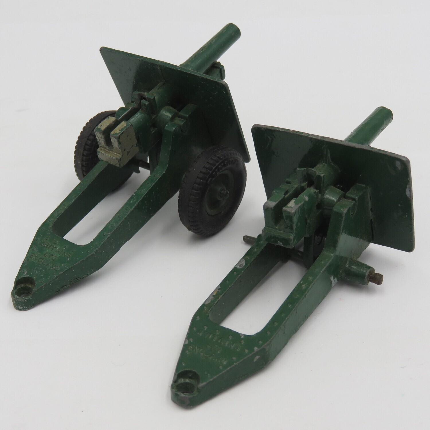 Pair of Britain&#39;s Ltd Die-cast toy cannons - one is missing wheels