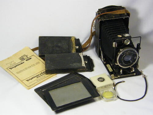 Vintage Voigtlander 6x9 Plate camera with Rada Rollfilm - kassette Extra plates &amp; booklets included