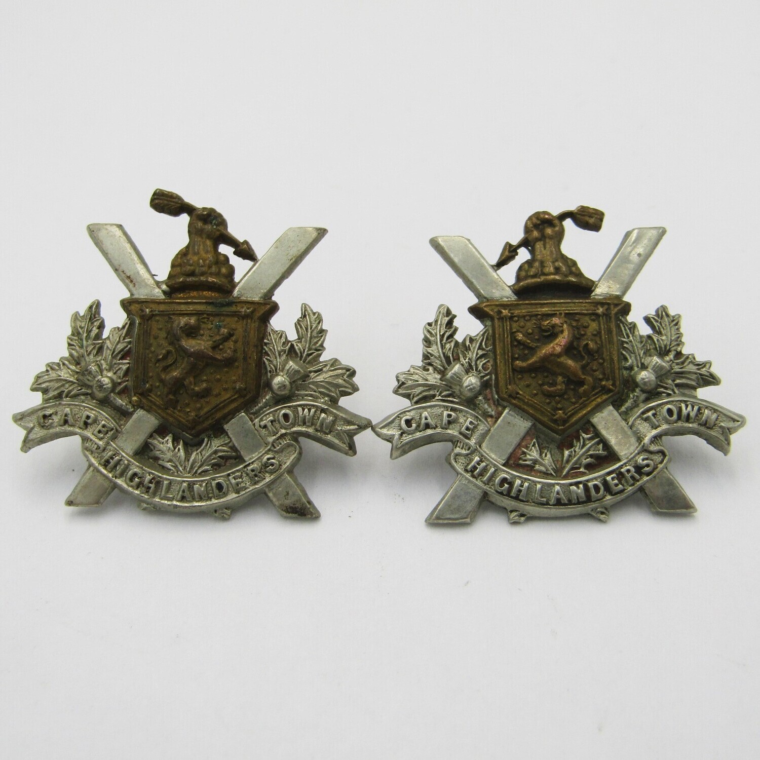 Set of Cape Town Highlanders collar badges