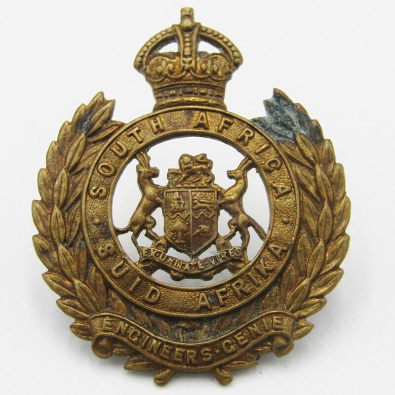 Cape Town Highlanders collar badge