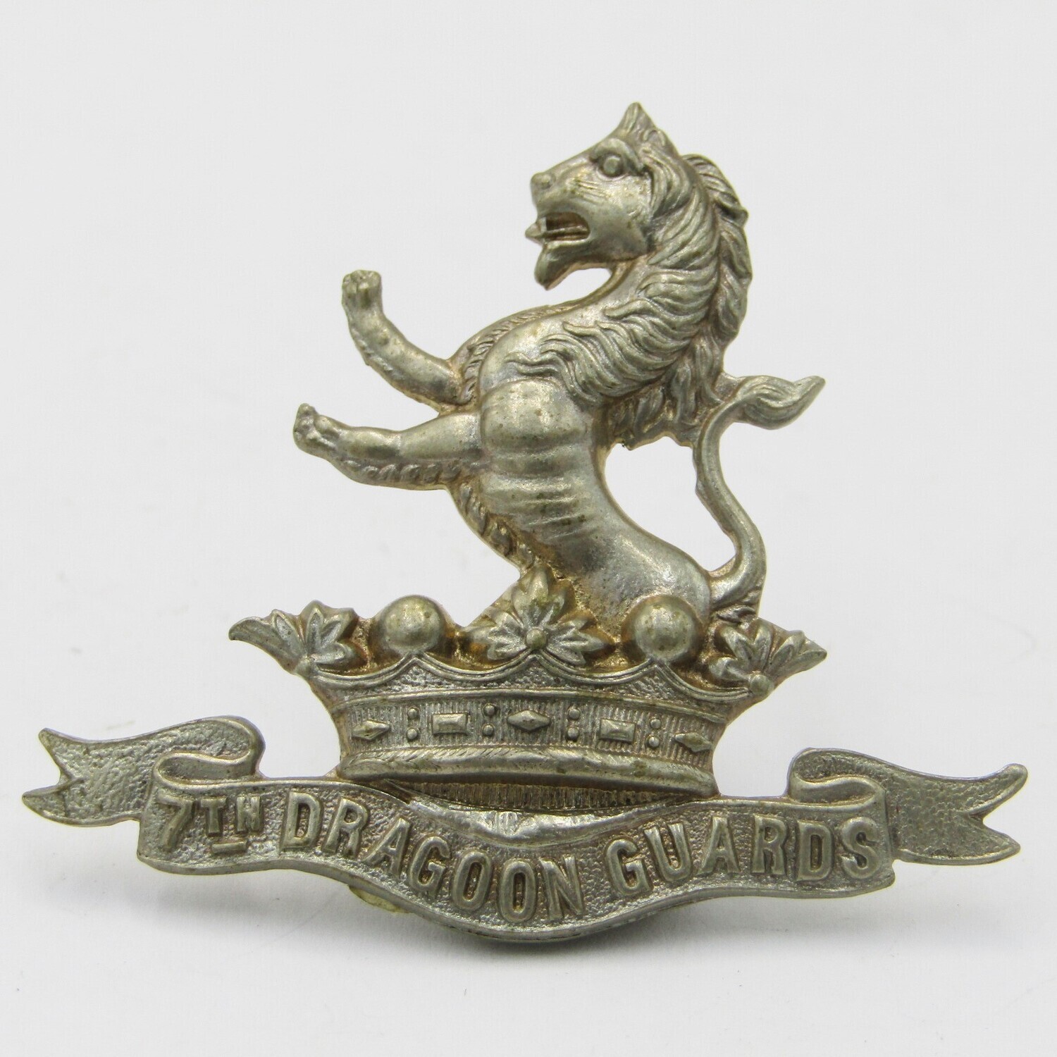 British Army 7th Dragoon Guards cap badge