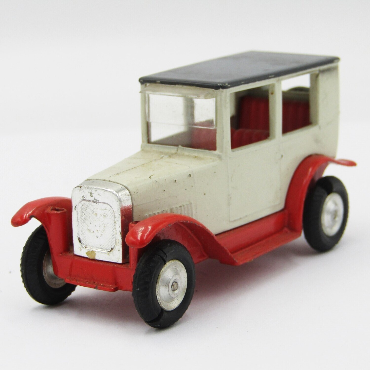 Gama 1924 Opel die-cast toy car - scale 1/46 - no light