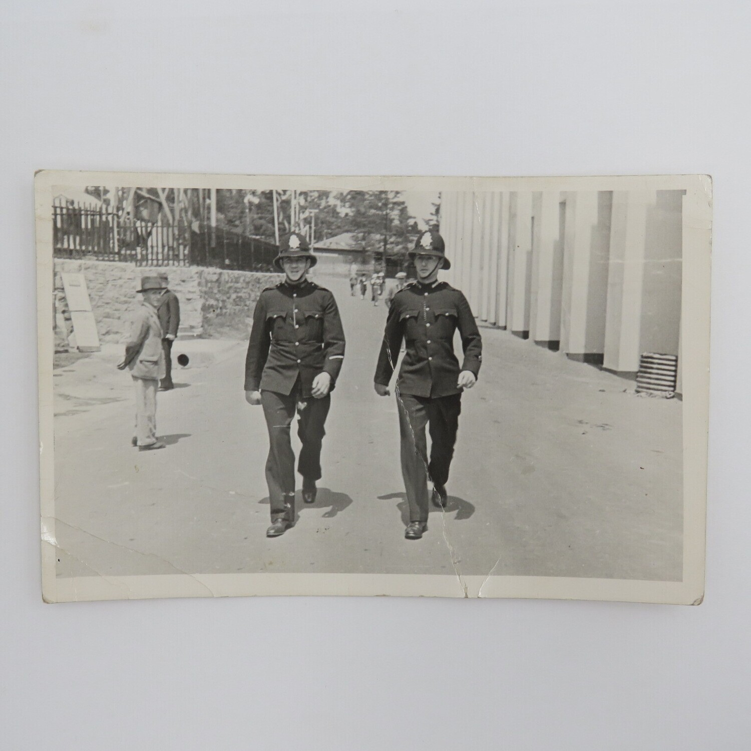 Vintage postcard of 2 police officers - South AFRICA - Identified as Aucamp and Pieter Kottich - creases
