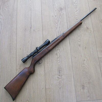Vintage Gecado model 50 Air Rifle .177 with scope
