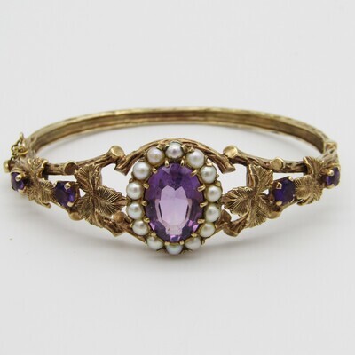 Vintage Zeeta 9kt Gold Amethyst and seed pearl bangle - weighs 22,4 grams - size 17 cm