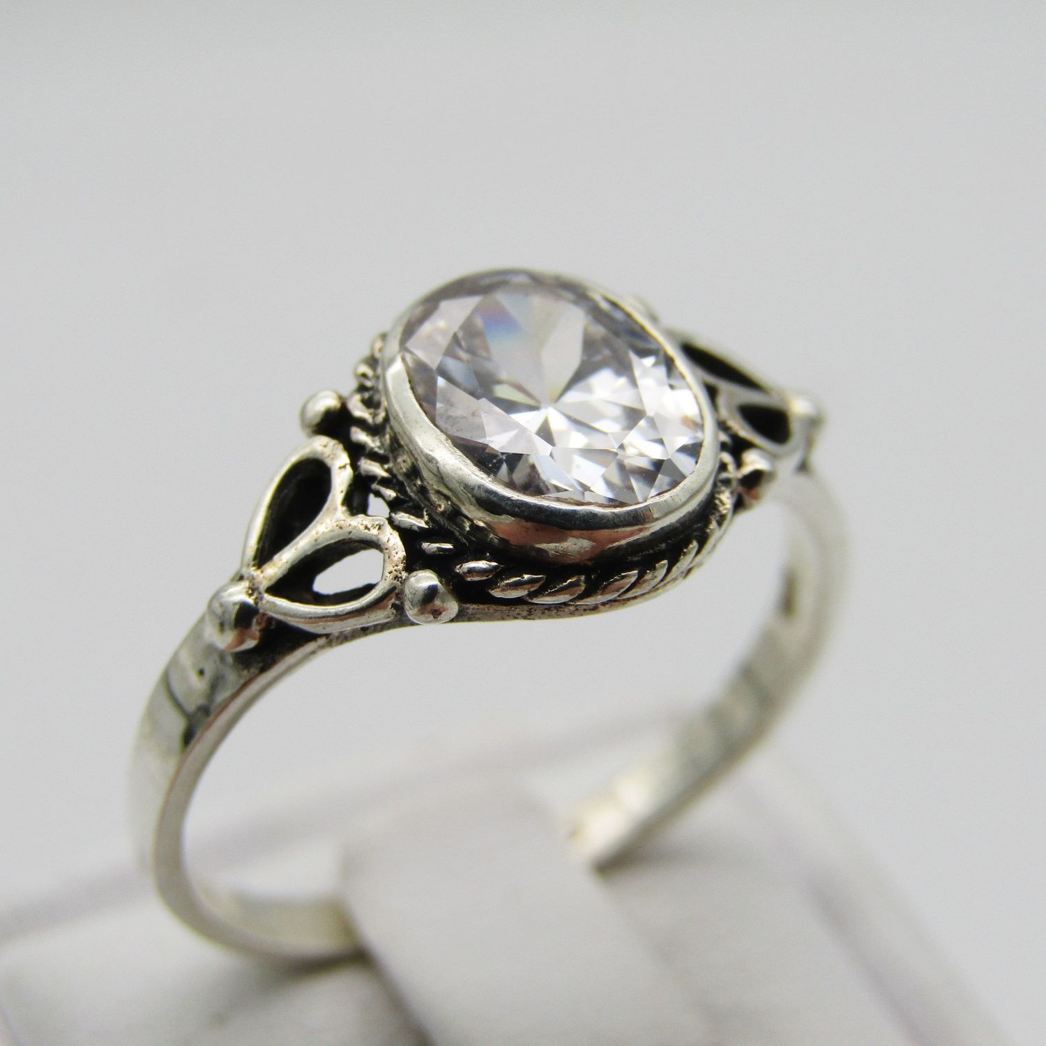 Sterling Silver ring with big clear stone - Size P - 2,5g