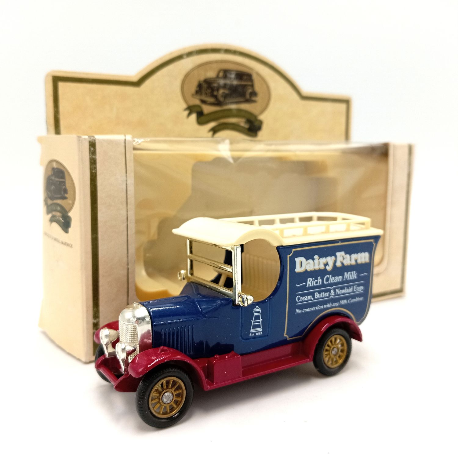 Lledo die-cast model car - advertisement model for &quot;Dairy farm&quot; in box
