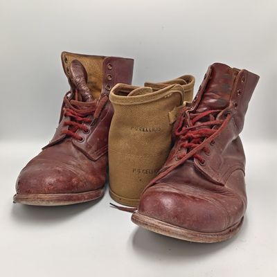 Pair of SADF Leather combat boots with gaiters - size 9
