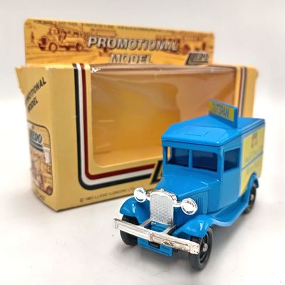 Lledo Ford Model A Outspan Juice delivery van model car in box