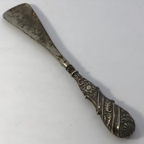 William Devenport 1899 Birmingham Shoehorn with Silver Hallmarked Handle, weight 111 gram