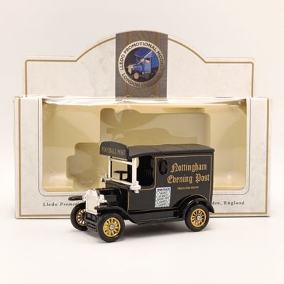 Lledo Ford Model T Nottingham Evening Post delivery van in box