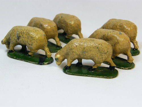 Lot of 6 aluminum Wend-al toy sheep