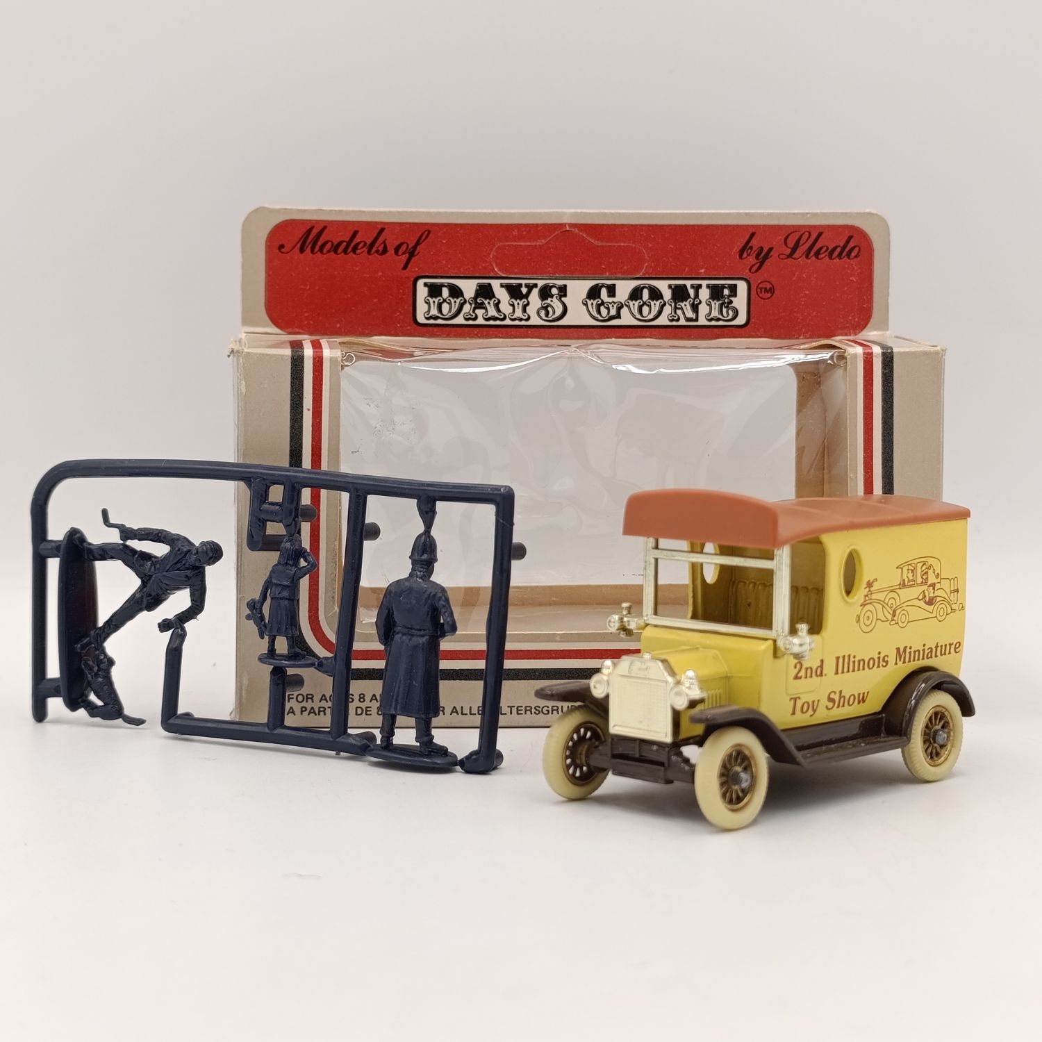 Lledo Ford Model T advertisement die-cast model van - &quot;2nd Illinois miniature Toy show&quot; - in box with figurines