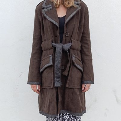 Brown Heavy long jacket lined with beautiful material size M - full length 96.1cm, armpit to armpit 47.5cm, arm length 47.6cm