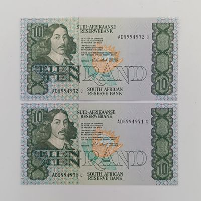 CL Stals First Issue uncirculated pair of R10 notes with consecutive numbers - one creased slightly