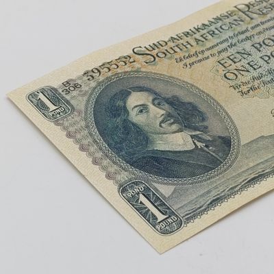 MH de Kock one pound 29-10-57 - B306 - A/E - UNC with dents