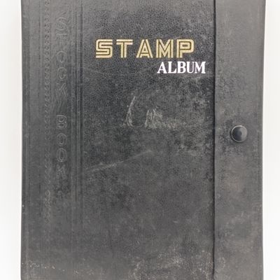 18 page stamp album with closing clip - very good condition
