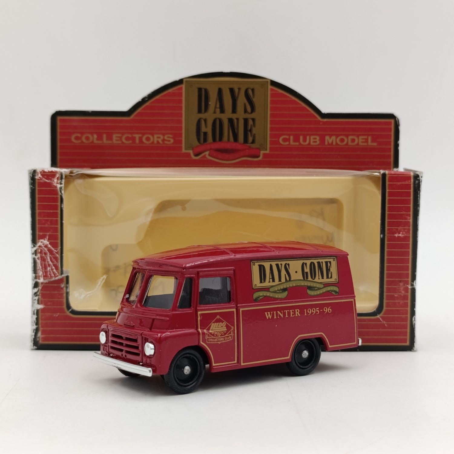 Lledo 1959 Morris LD 150 van collectors Club 1995-96 die-cast model car in box