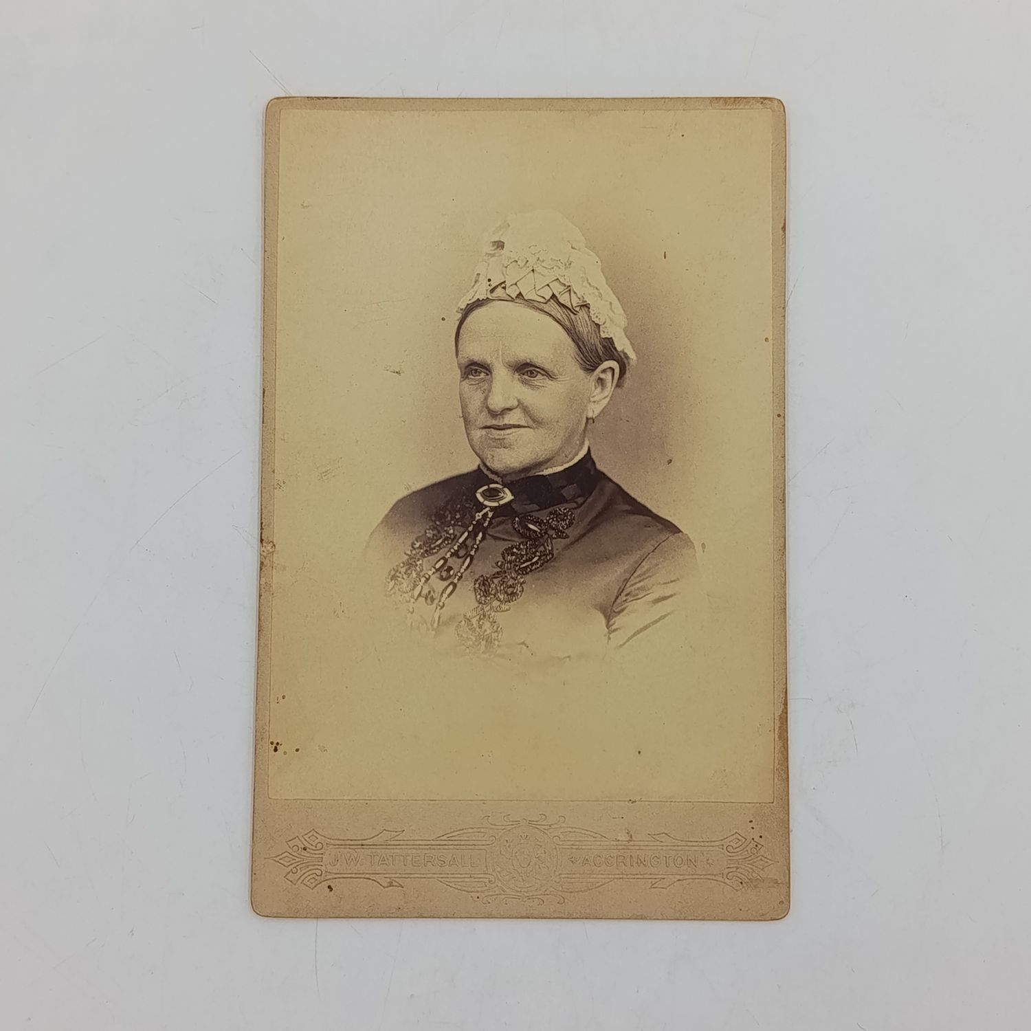 Antique photo of lady set by JW Tattersall in Accrington, UK - inscribed Arthur E Lill at the back