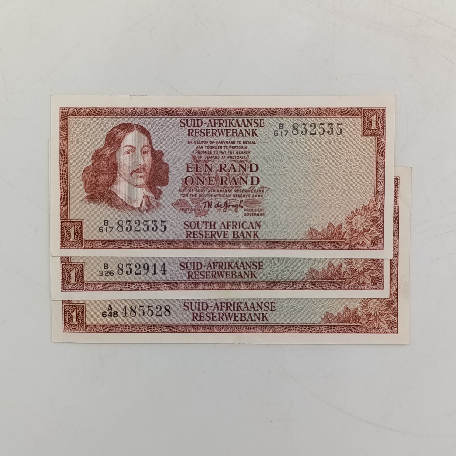 TW de Jongh 1st, 2nd &amp; 3rd Issue R1 banknotes