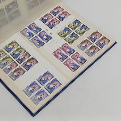 16 page excellent condition stamp album with over 500 Rhodesia mint stamps