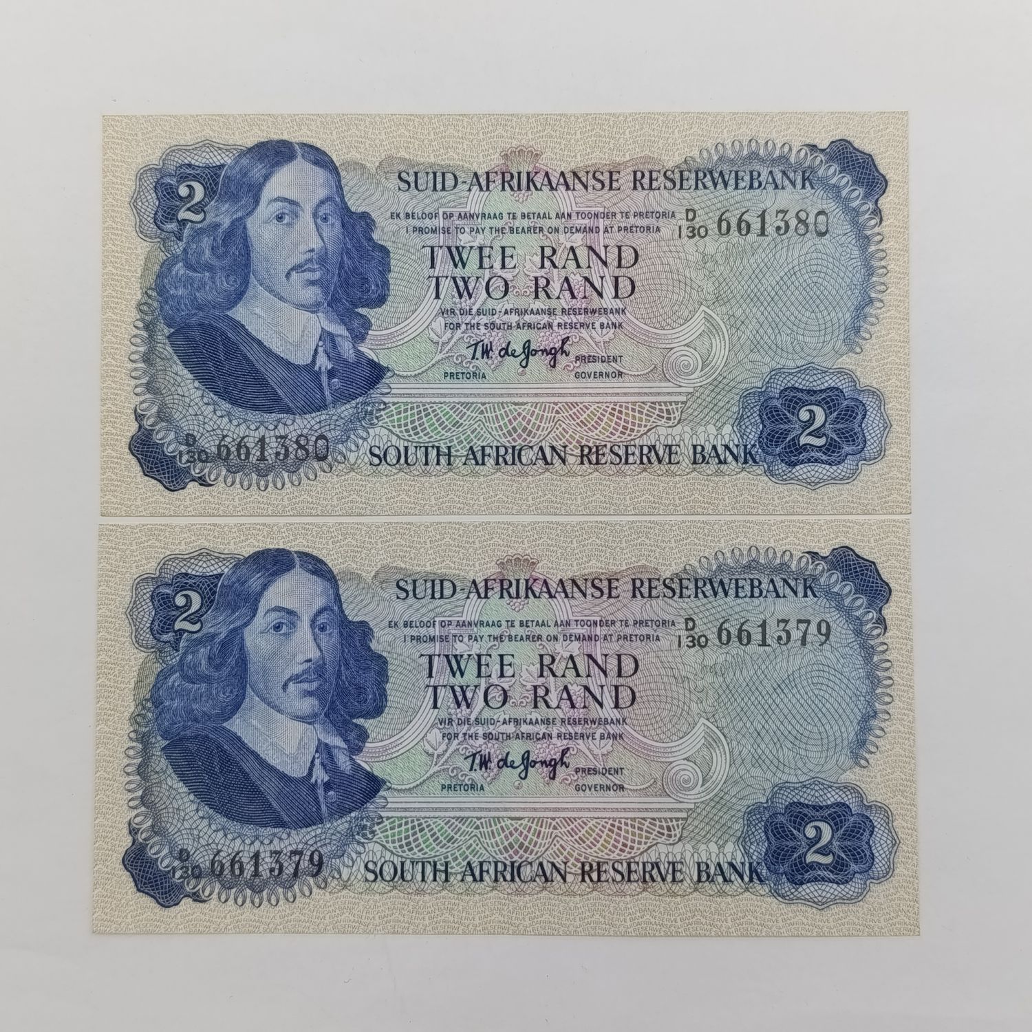 TW de Jongh 2nd issue 1974 R2 banknote pair uncirculated with consecutive numbers D130