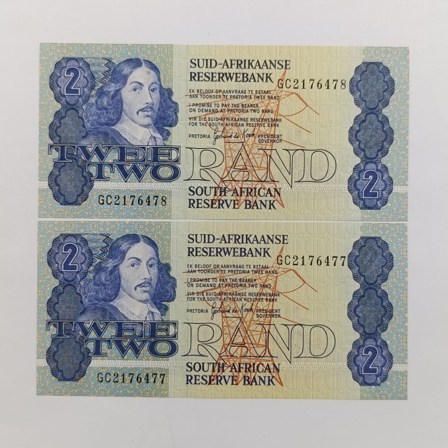 GPC de Kock 3rd issue Pair of uncirculated R2 banknotes with consecutive numbers