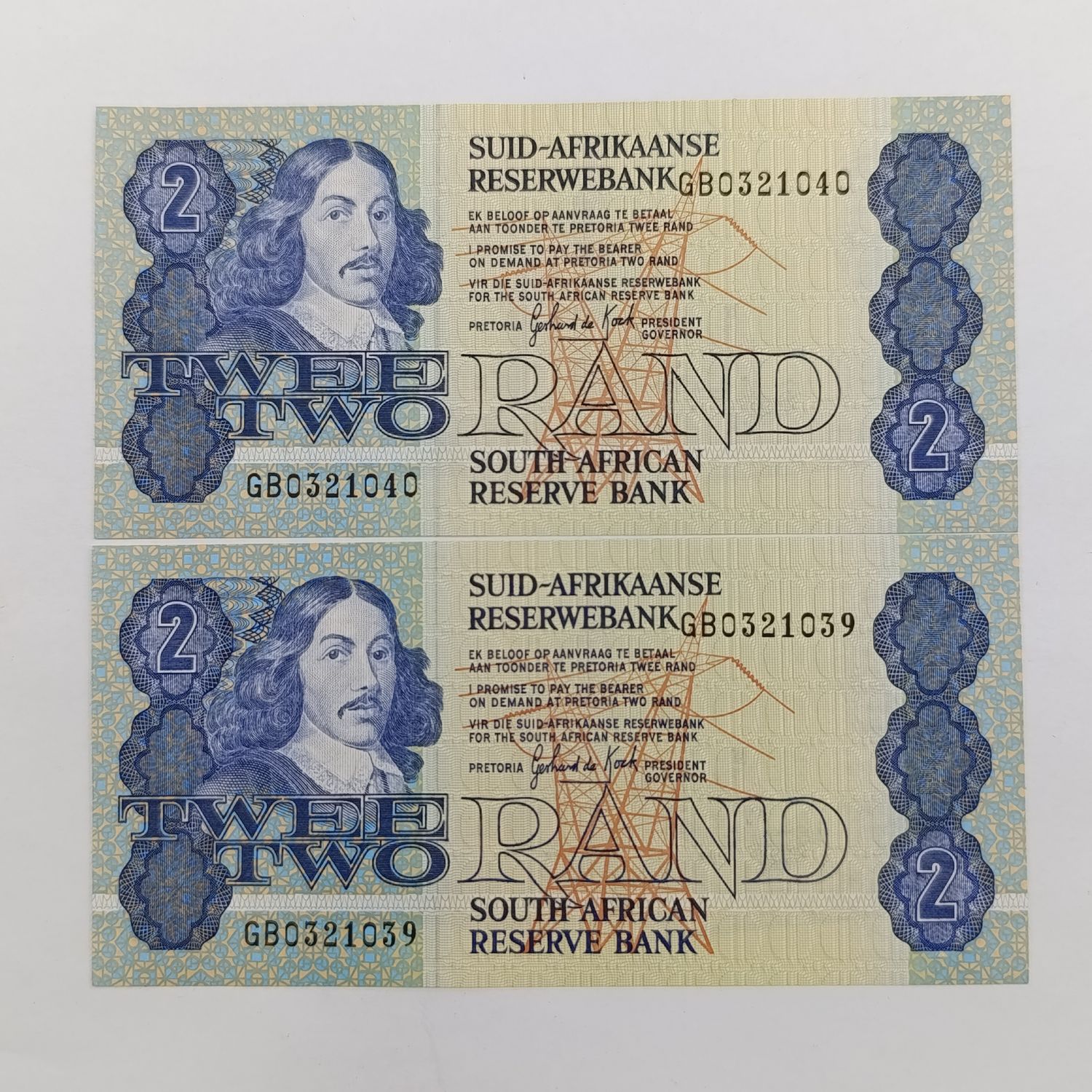 GPC de Kock 3rd issue Pair of uncirculated R2 banknotes with consecutive numbers