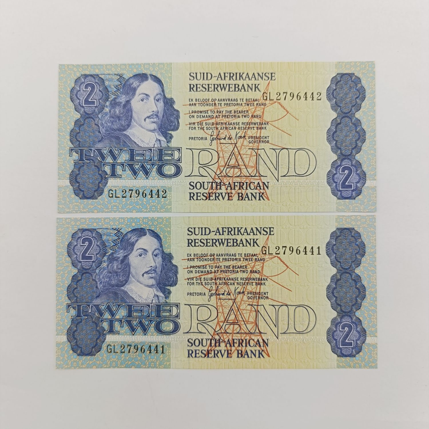 GPC de Kock 3rd issue Pair of uncirculated R2 banknotes with consecutive numbers